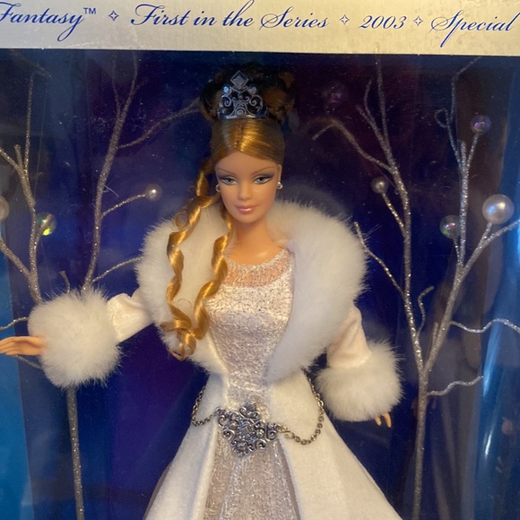 Holiday Visions Barbie, Winter Fantasy , 1st in the series, 2003 special edition - Picture 2 of 7